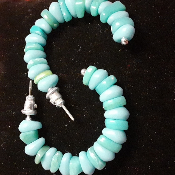 Avon Aqua Beads 1" Hoops $10 - Picture 9 of 9
